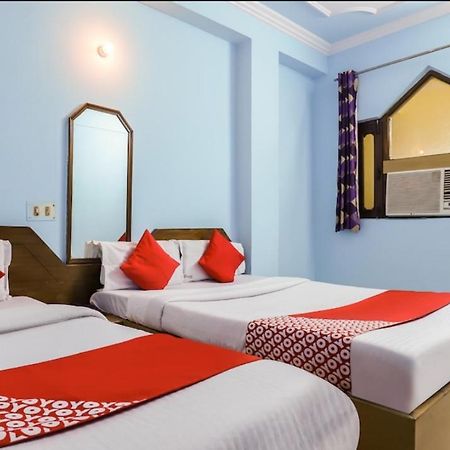 Hotel Raj Hans Dx New Delhi Exterior photo