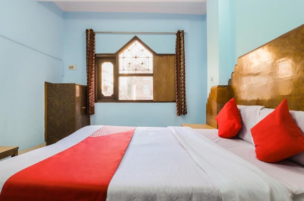 Hotel Raj Hans Dx New Delhi Exterior photo